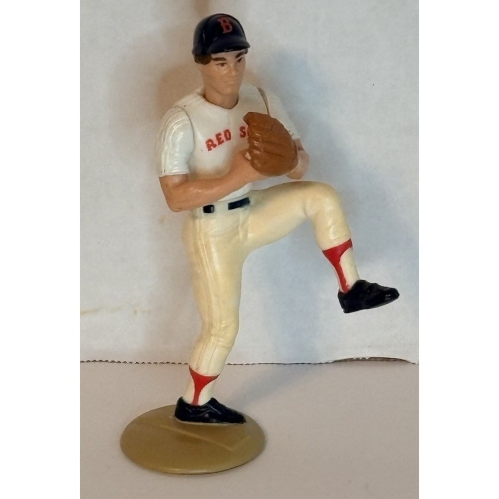 Vintage 1988 MLB Boston Red Sox Roger Clemens #21 Figurine